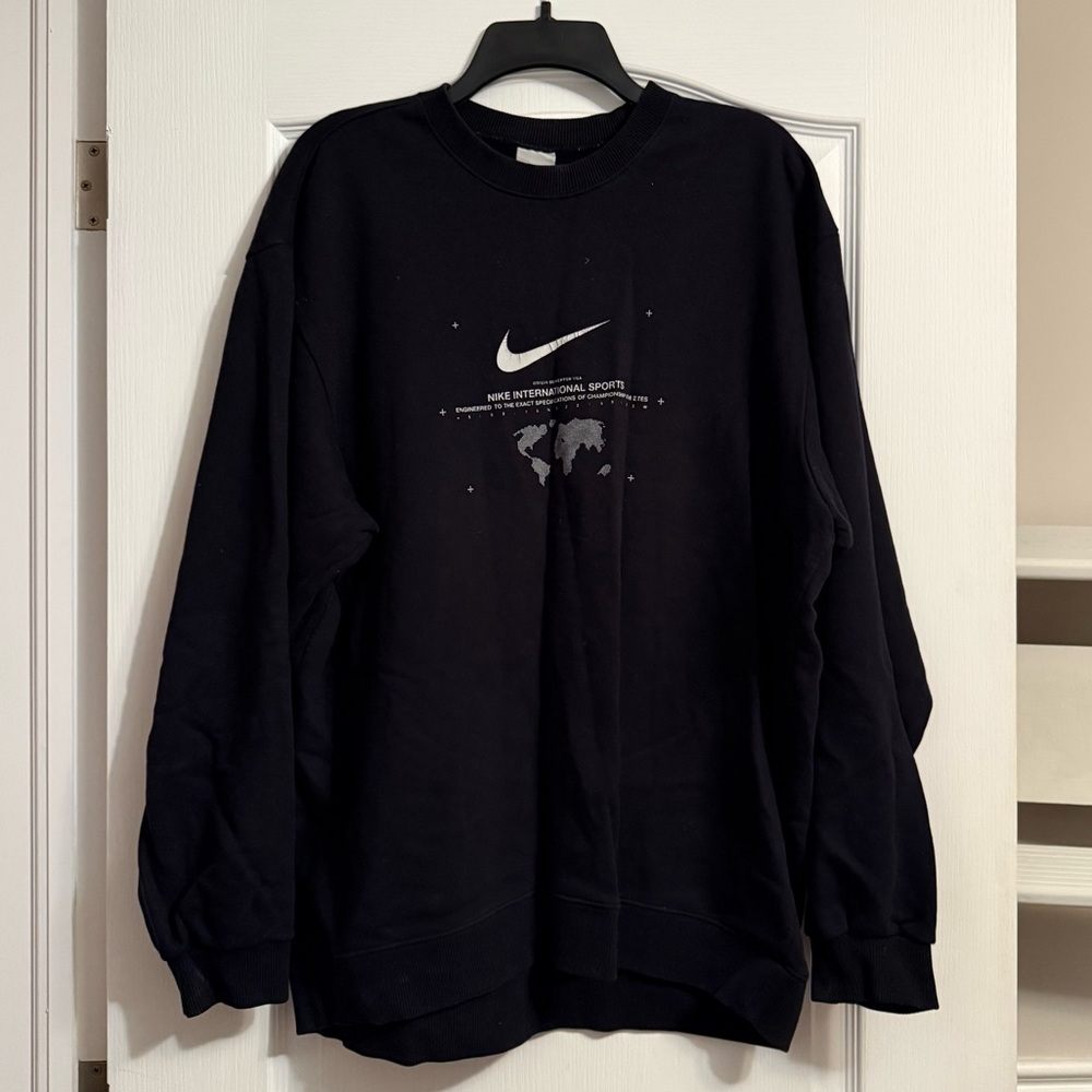 Vintage nike sweatshirt in washed black